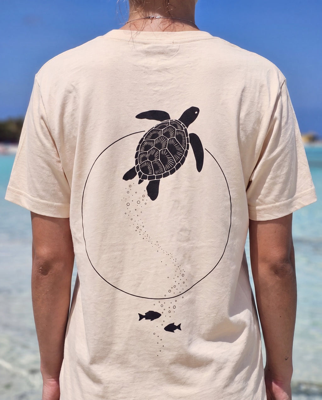 Aruba Sea Turtle Moon Gate Tee close-up of the design