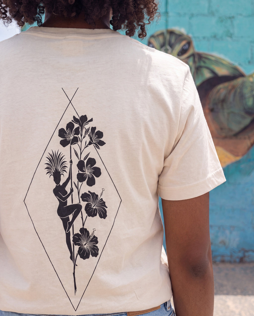 Aruba Carnival Dancer Tee close-up of the design
