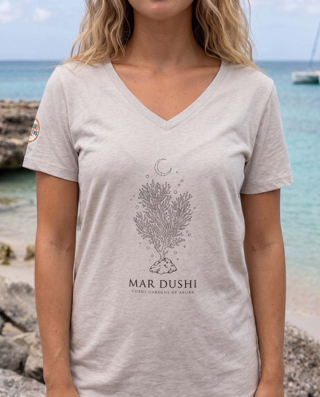 Aruba Mar Dushi Coral V-Neck Tee close-up of the design, Heather Dust