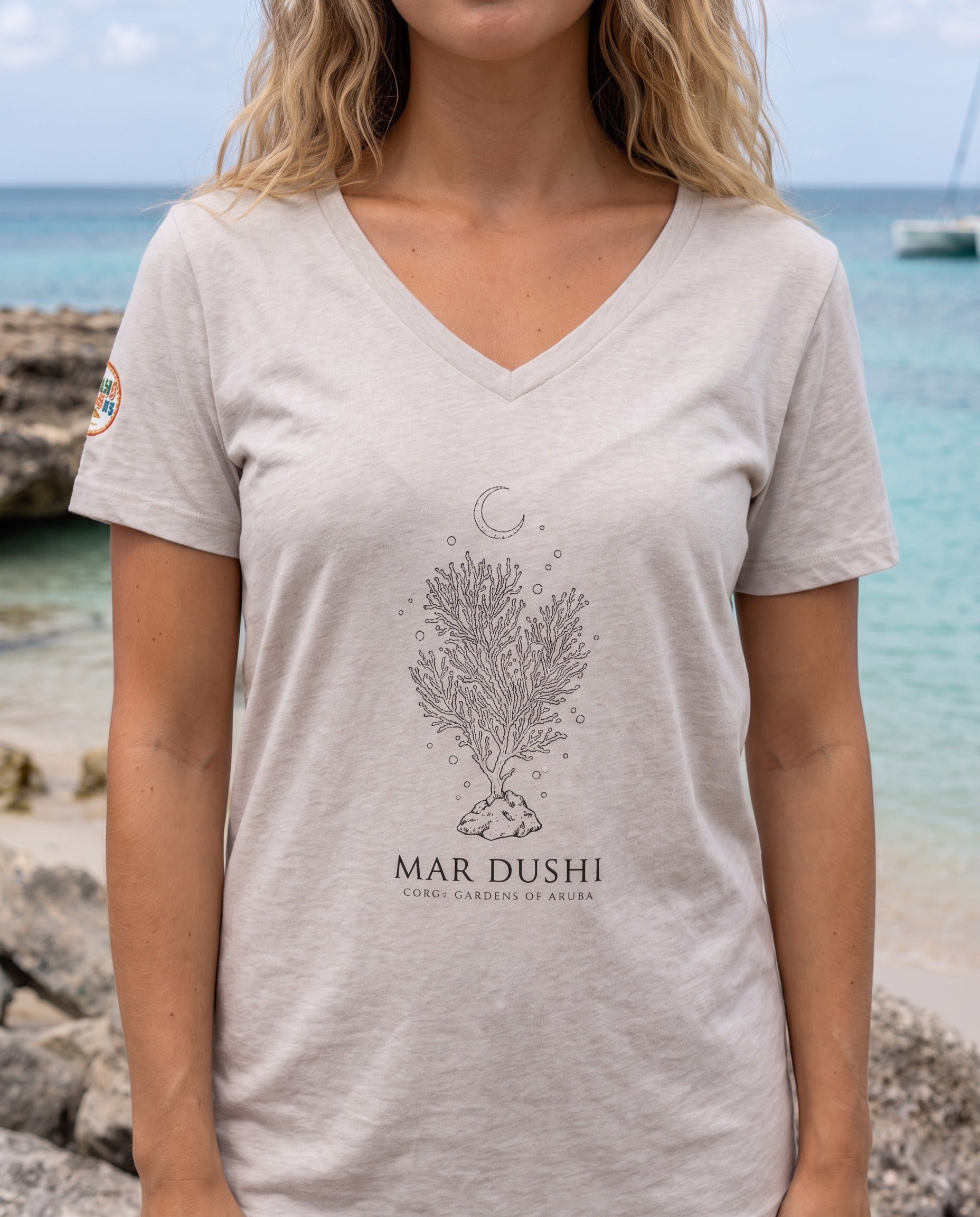 Aruba Mar Dushi Coral V-Neck Tee close-up of the design, Heather Dust
