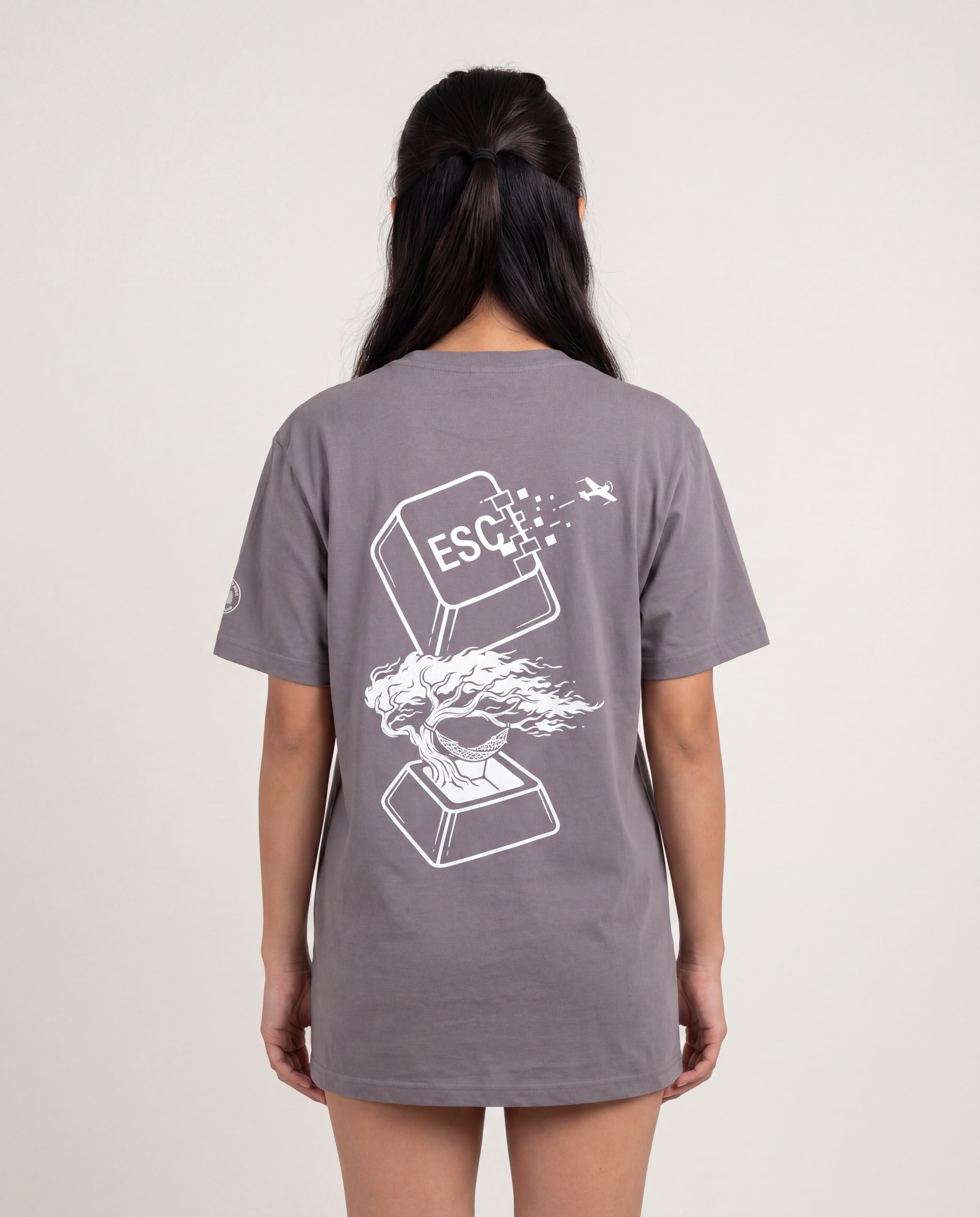 Model wearing the Aruba Escape Key Tee